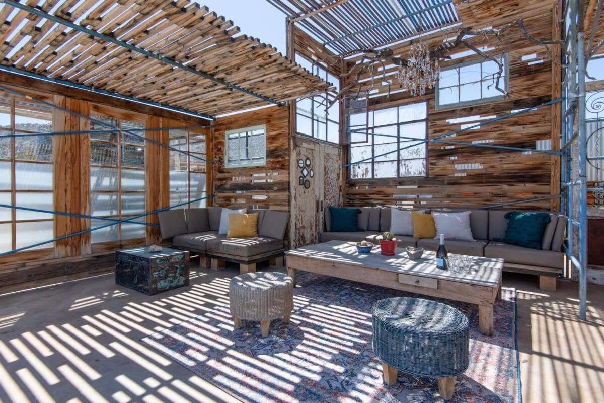Renovated Lodge - Room 1 With Pool Access Joshua Tree Luaran gambar