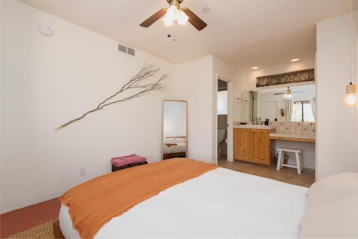 Renovated Lodge - Room 1 With Pool Access Joshua Tree Luaran gambar