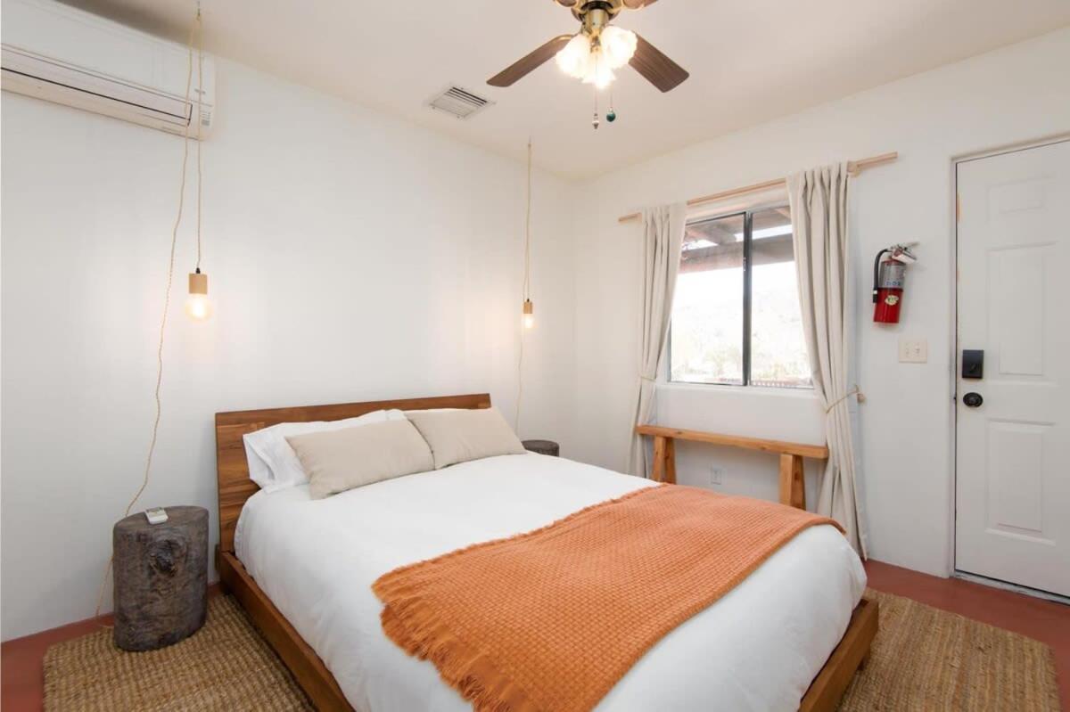 Renovated Lodge - Room 1 With Pool Access Joshua Tree Luaran gambar