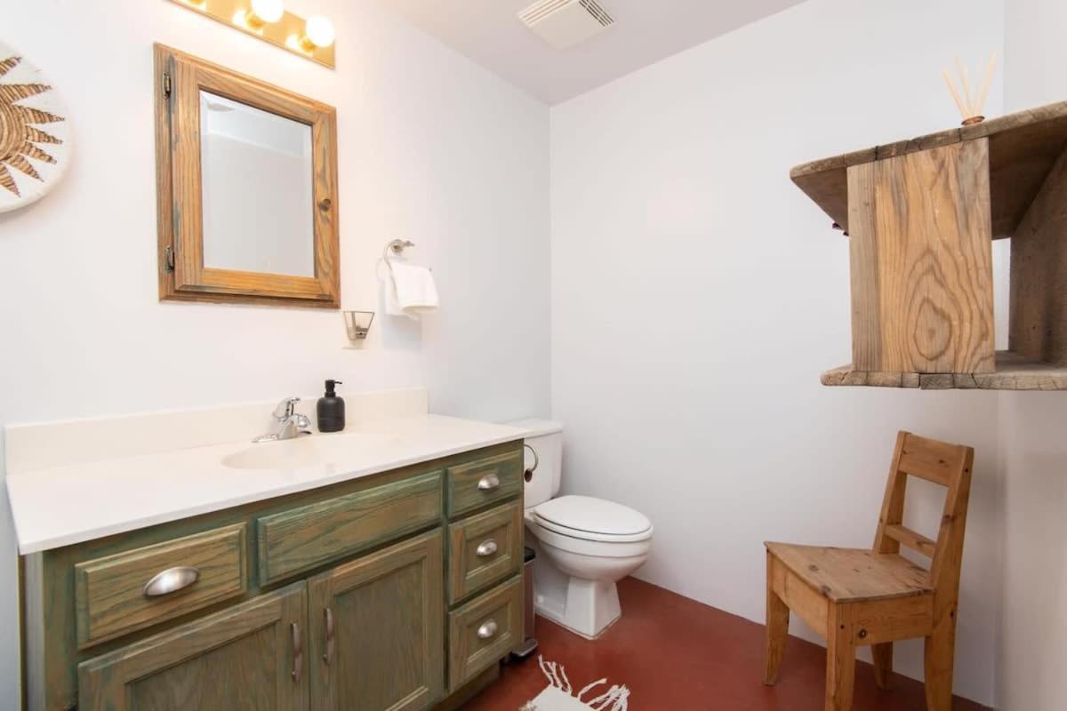 Renovated Lodge - Room 1 With Pool Access Joshua Tree Luaran gambar